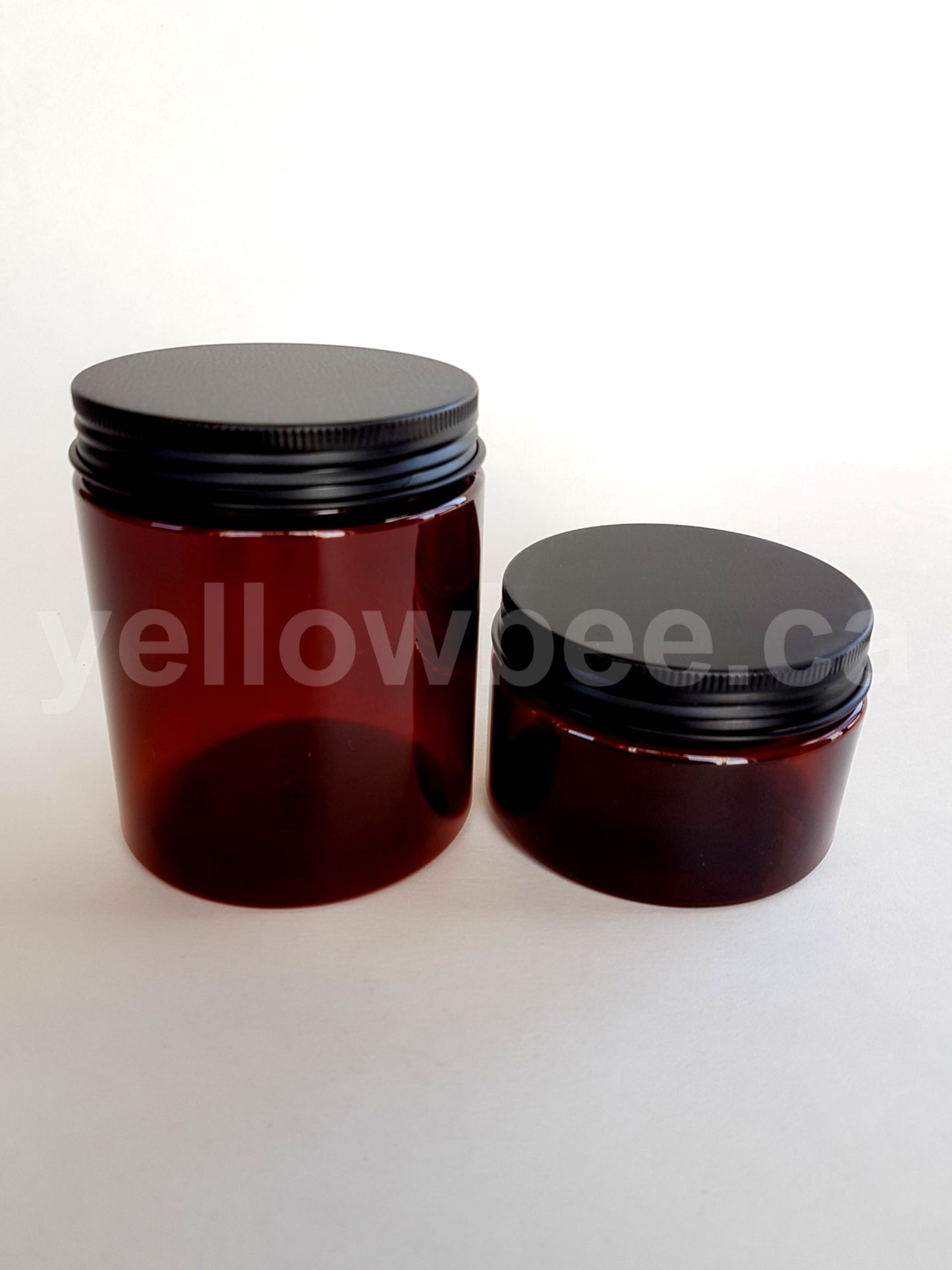 Amber Plastic Jar with Black Aluminum Lid - 120g / 4oz