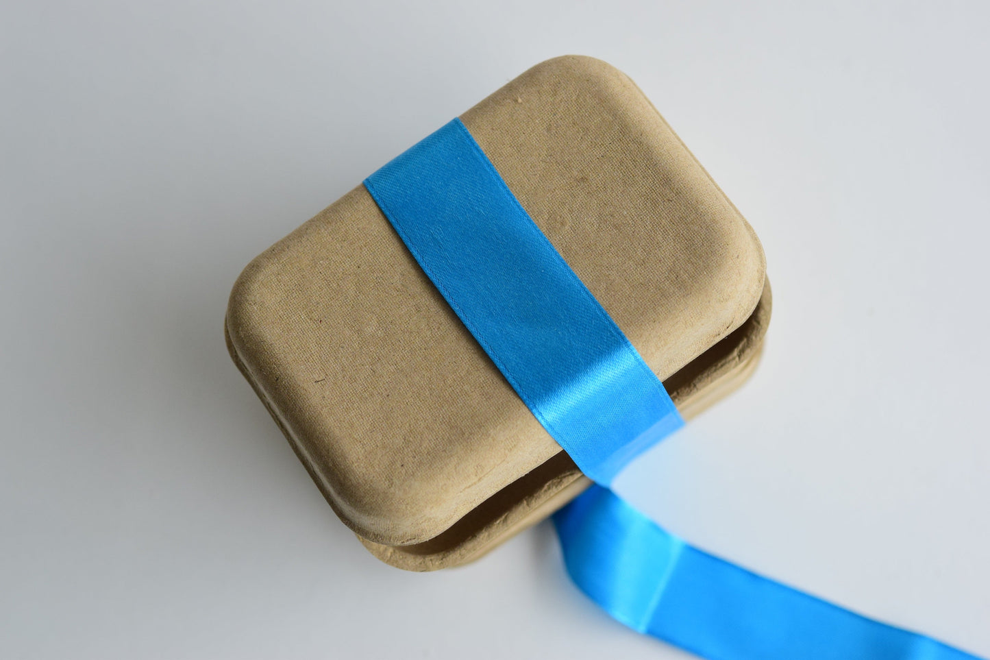 One Green Clamshell Box- GP-001