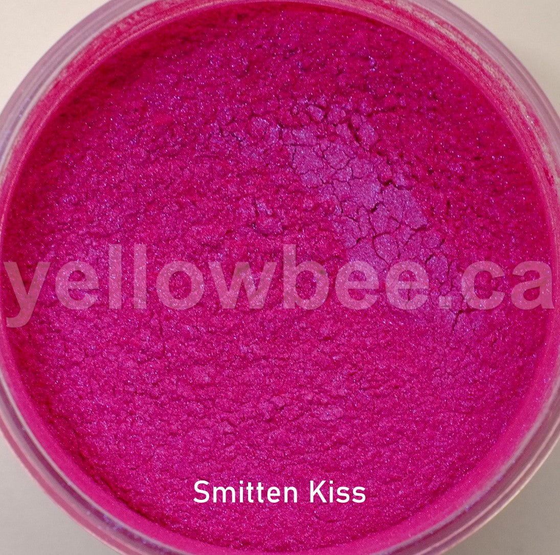 Smitten Kiss